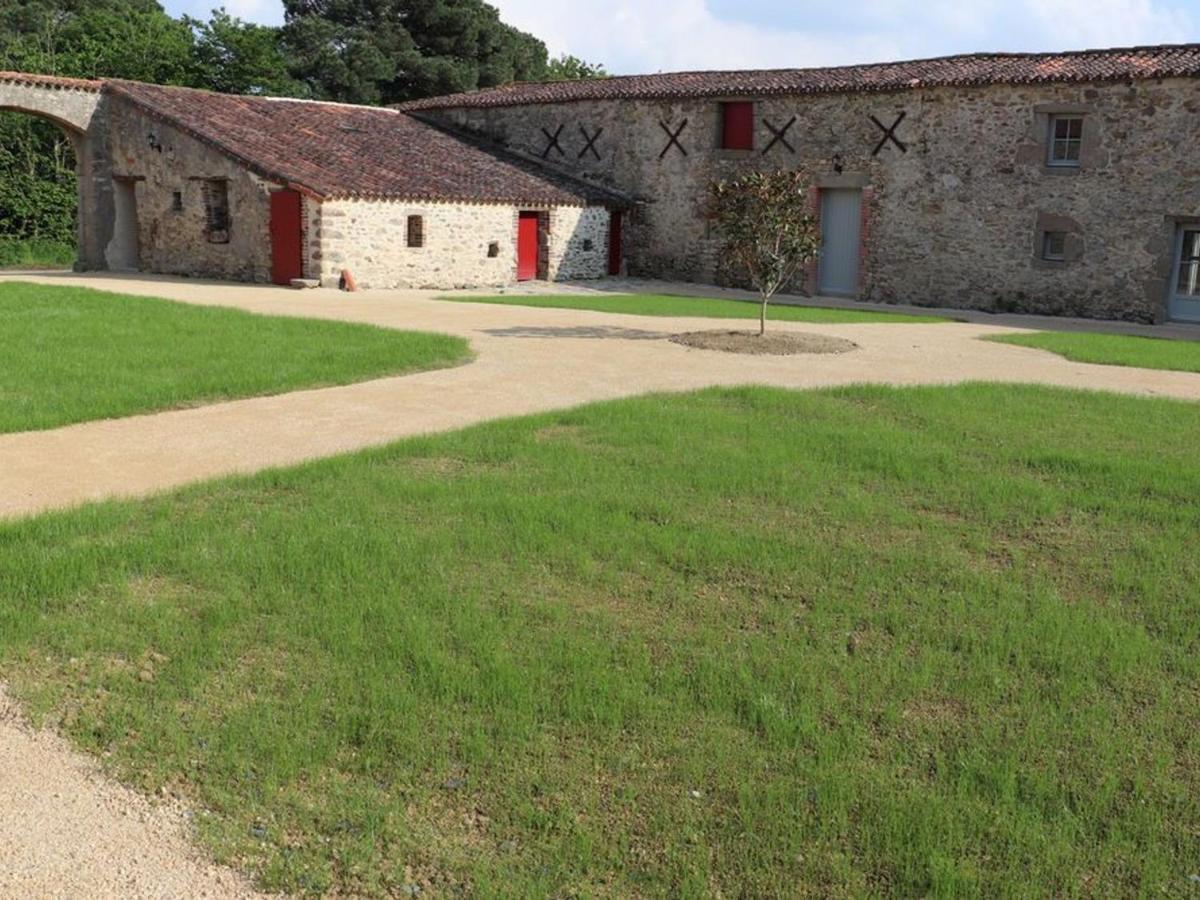 Gite 18Eme Renove Avec Piscine Couverte, Terrasse, Loisirs Et Wifi - 6 Pers. - Fr-1-426-432 Les Herbiers Eksteriør billede